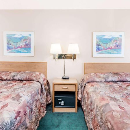Super 8 By Wyndham Belle Fourche Sd Ξενοδοχείο Εξωτερικό φωτογραφία