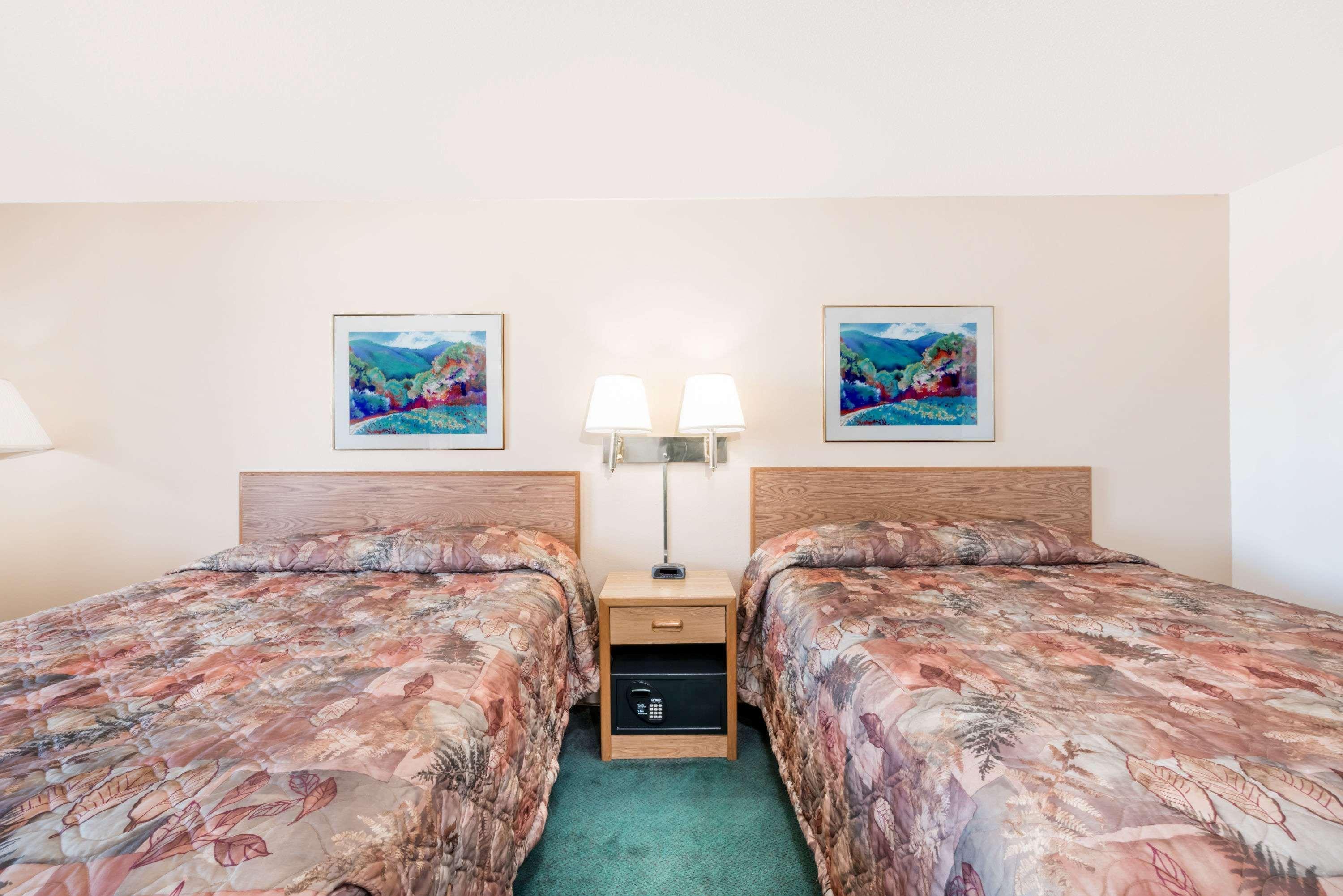 Super 8 By Wyndham Belle Fourche Sd Ξενοδοχείο Εξωτερικό φωτογραφία