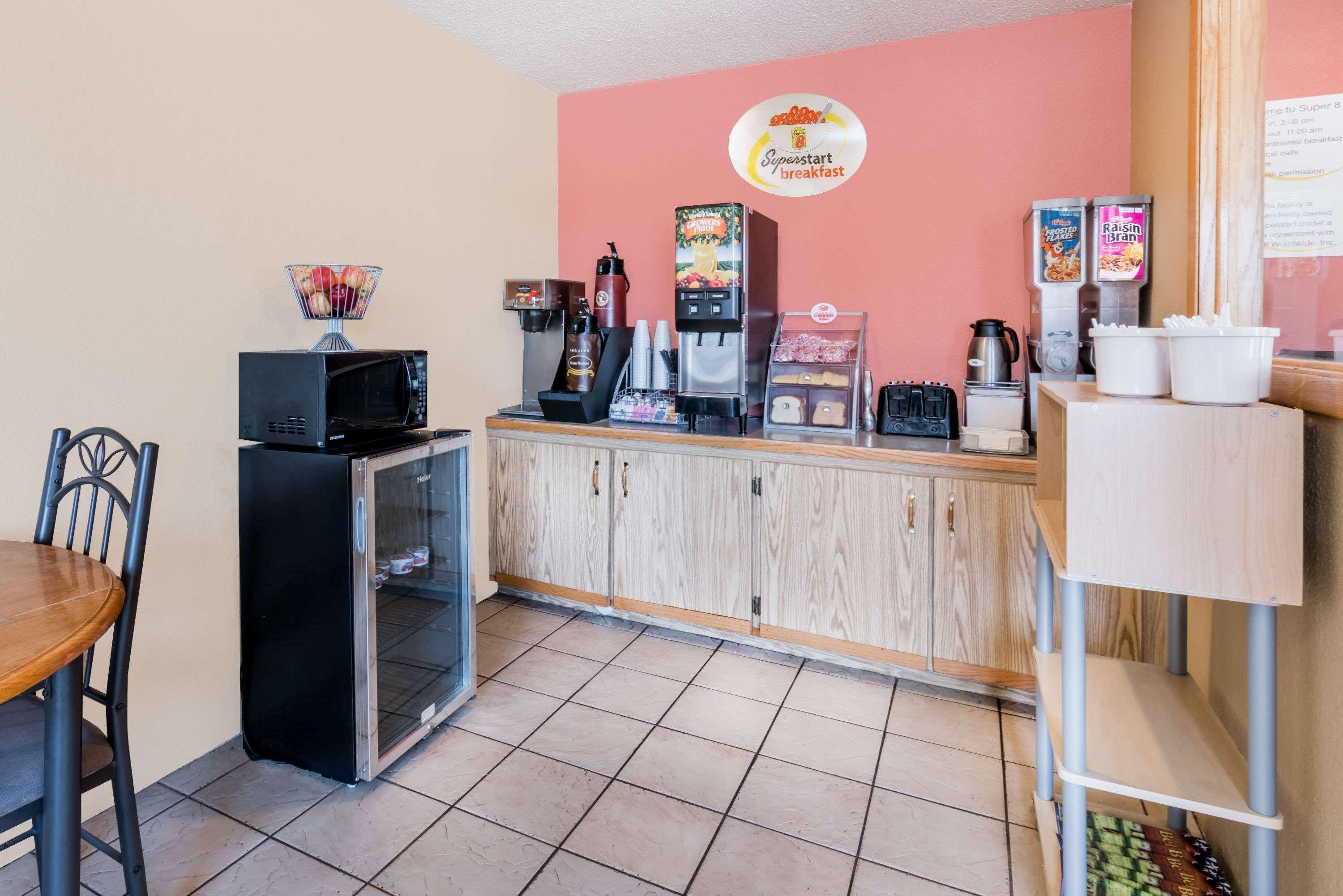 Super 8 By Wyndham Belle Fourche Sd Ξενοδοχείο Εξωτερικό φωτογραφία