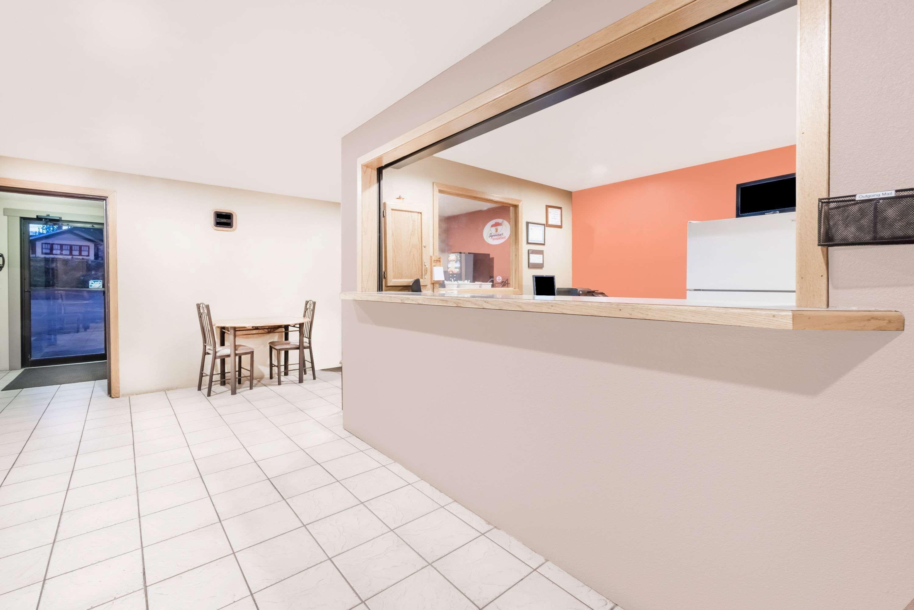 Super 8 By Wyndham Belle Fourche Sd Ξενοδοχείο Εξωτερικό φωτογραφία